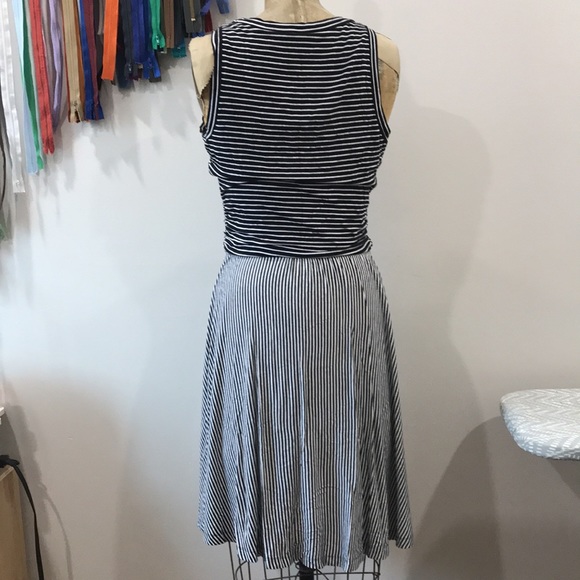 Old Navy striped knit dress Size Medium - Picture 2 of 2